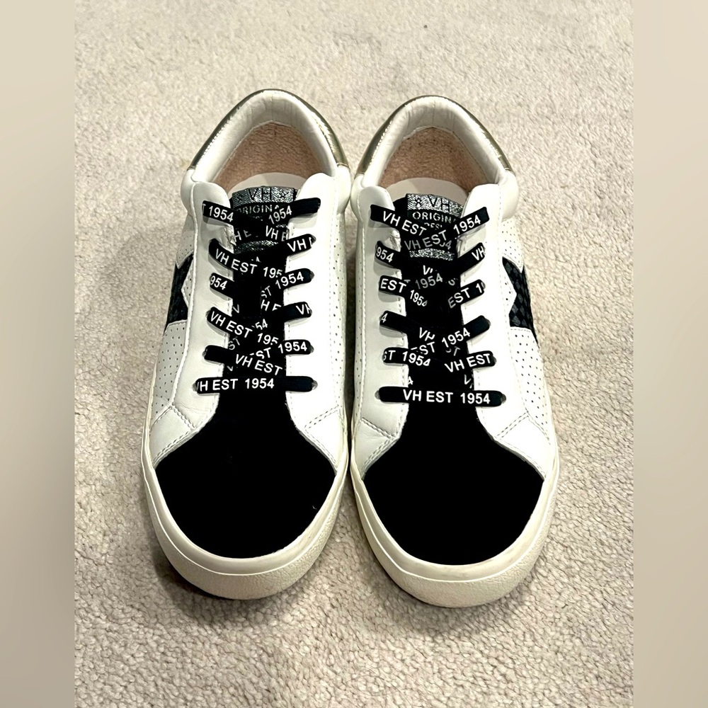 Vintage Havana Sneakers White/Black Size 10